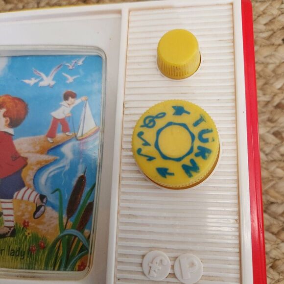 MATTEL 2009 Fisher Price Toys Giant Screen Music Box TV Two Tunes WorksVTG - Picture 2 of 10